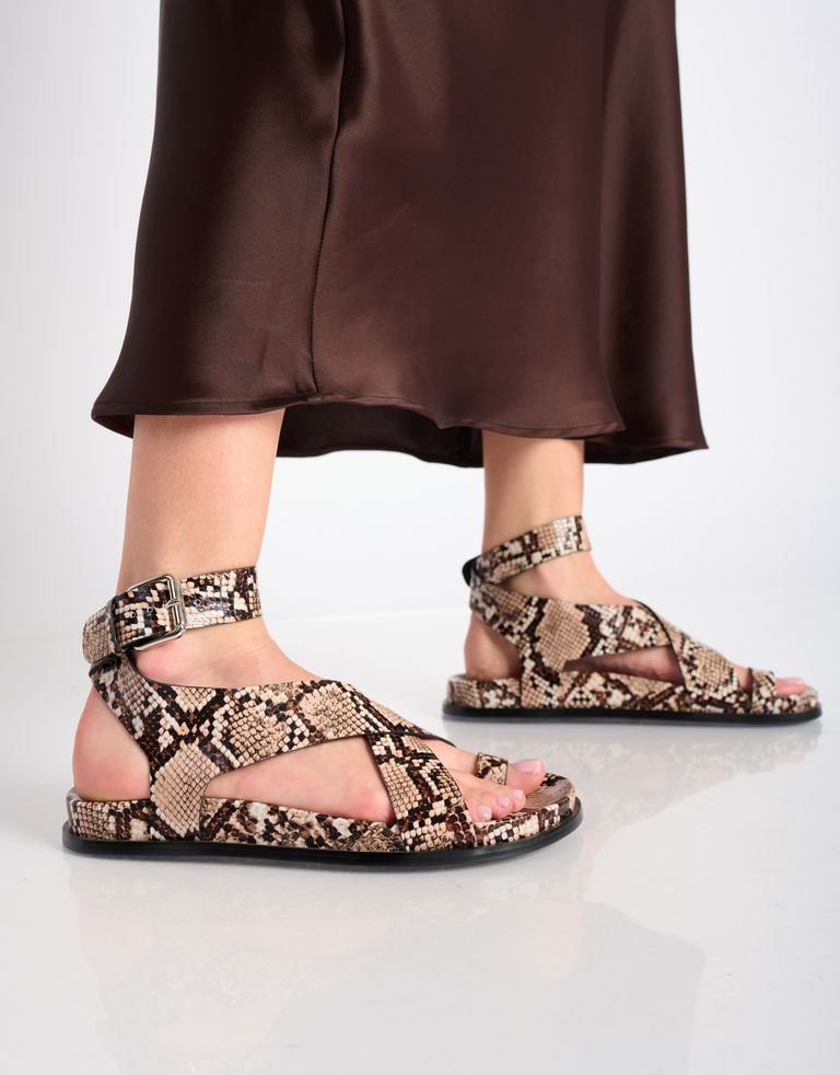 נעלי נשים - Jeffrey Campbell - סנדלים שטוחים HVAR SNAKE - חום נחש2