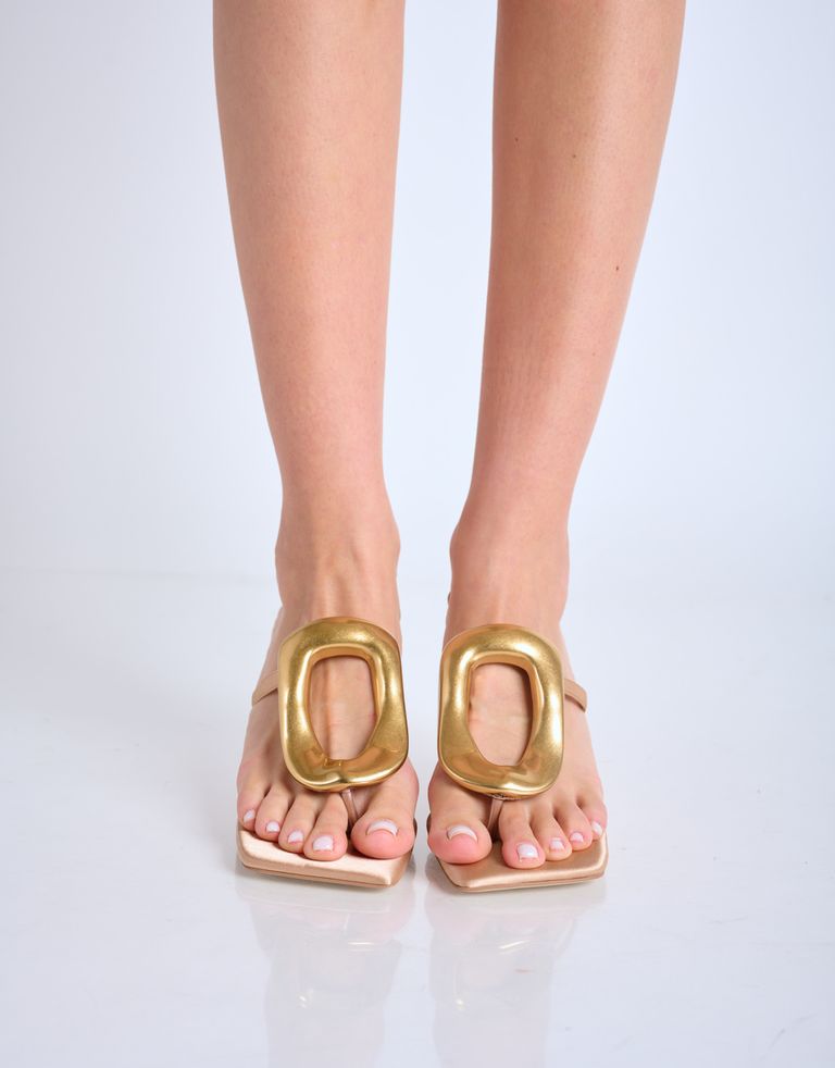 נעלי נשים - Jeffrey Campbell - כפכפי עקב סאטן LINQ UP - בז'2