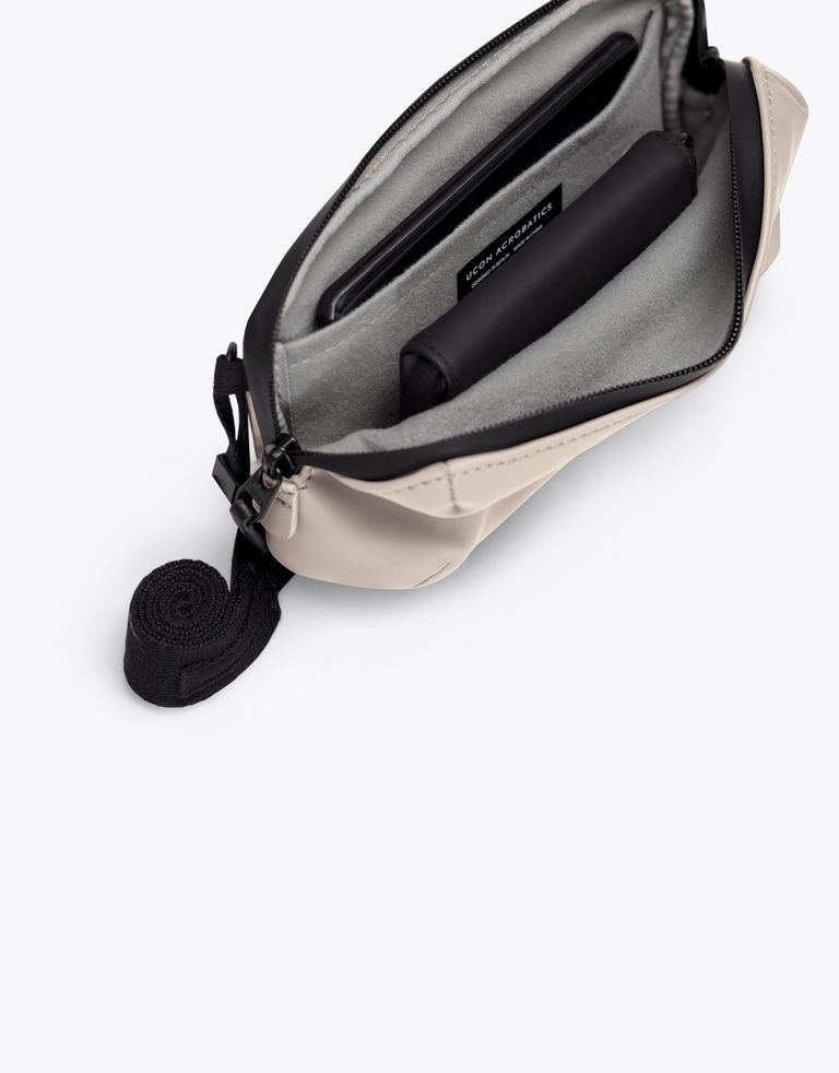 Ucon Acrobatics - פאוץ' גדול ANDO - בז'3