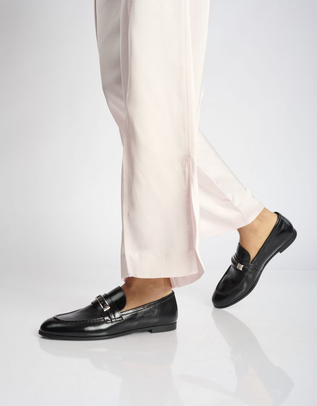 נעלי נשים - Jeffrey Campbell - מוקסינים מעור LOAFED - שחור