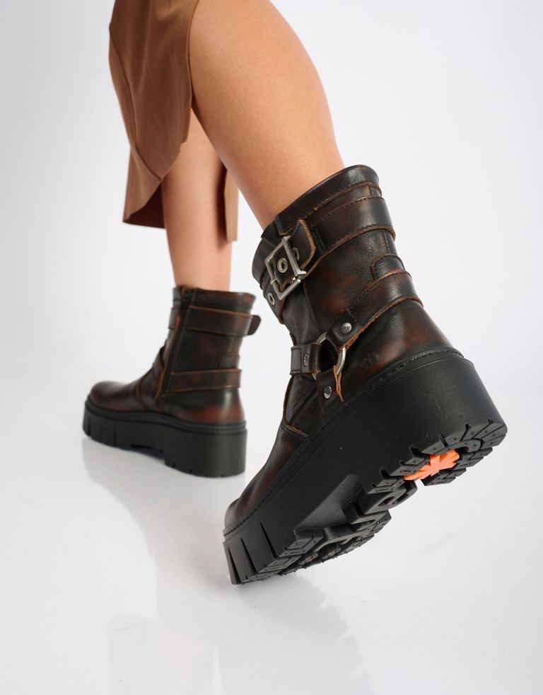 נעלי נשים - Art - מגפוני פלטפורמה LEEDS - חום3