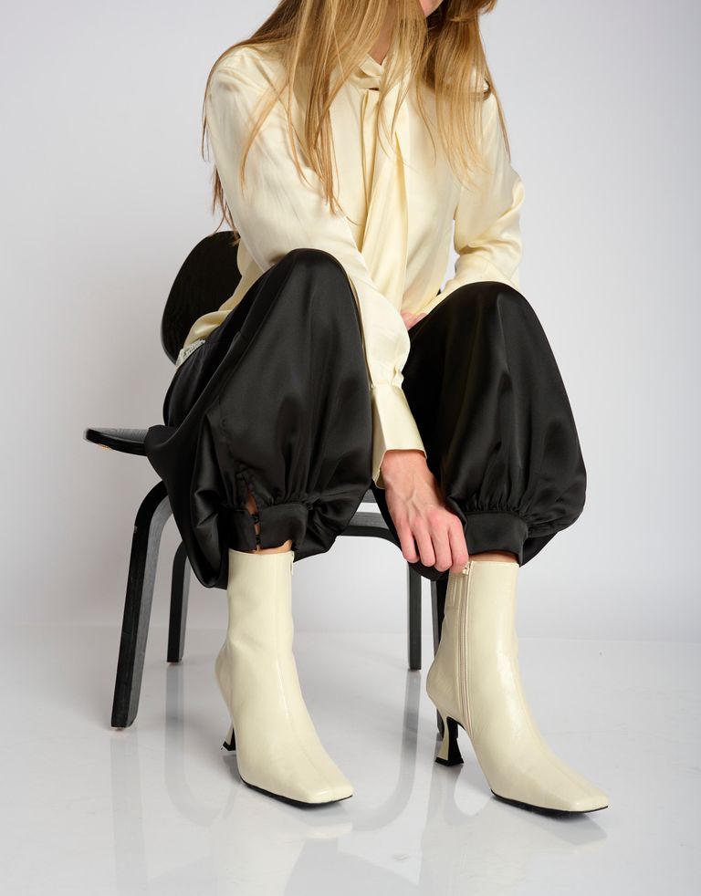 נעלי נשים - Jeffrey Campbell - מגפוני עקב CHEKMATE - אופוויט1