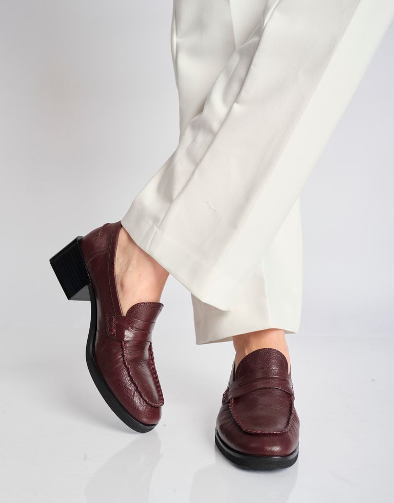 נעלי נשים - Yuko Imanishi - נעלי מוקסין RIRI - בורדו3