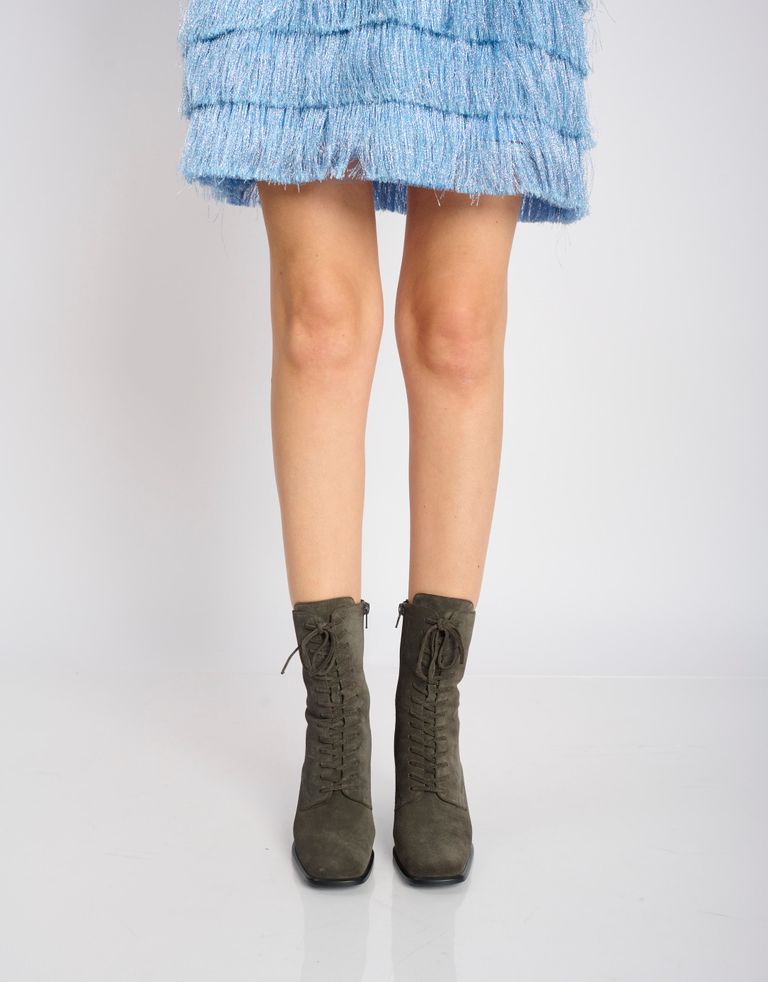 נעלי נשים - Jeffrey Campbell - מגפוני זמש עם שרוכים  SCR - אפור2