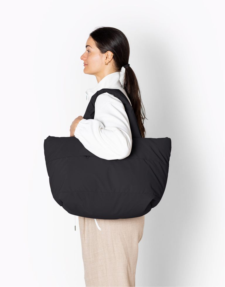 נעלי נשים - Ucon Acrobatics - תיק צד OLIVIA - שחור3