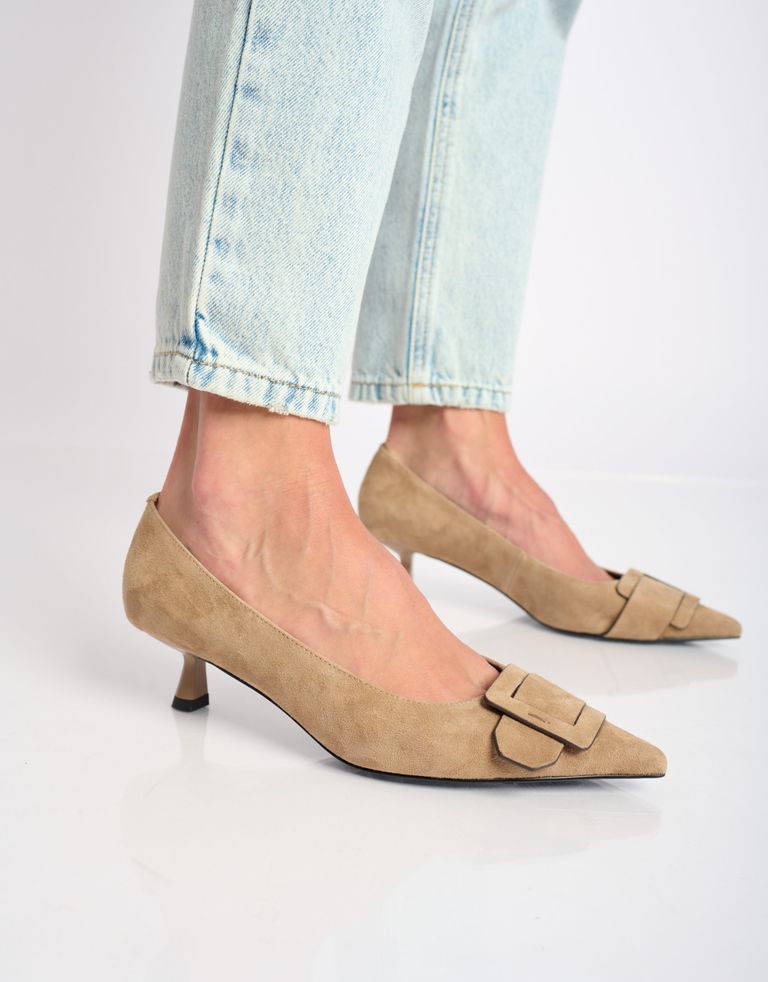 נעלי נשים - Bibi lou - נעלי סירה עם עקב ALTAR - בז'2