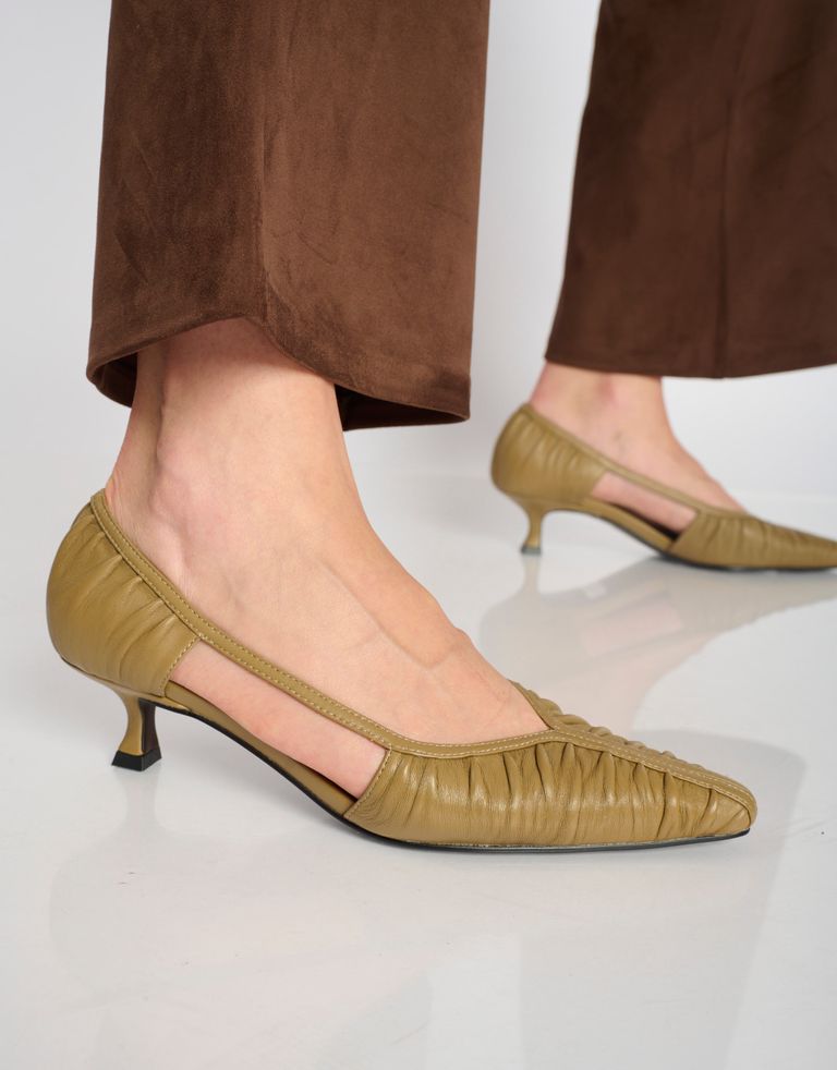 נעלי נשים - Bibi lou - נעלי סירה עם עקב RIGEL - בז'4