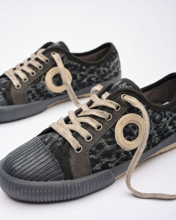 נעלי נשים - Aro - סניקרס מנומרות CHARLIE - שחור אפור