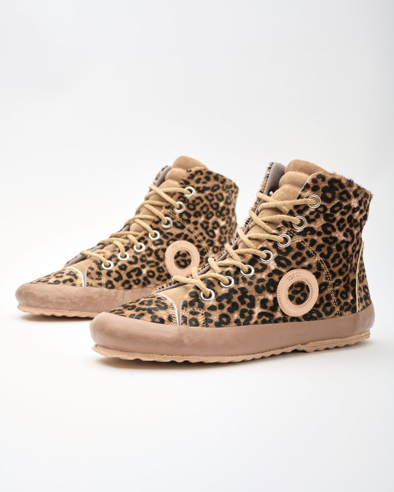 נעלי נשים - Aro - סניקרס זמש עם הדפס WEN - נמר2