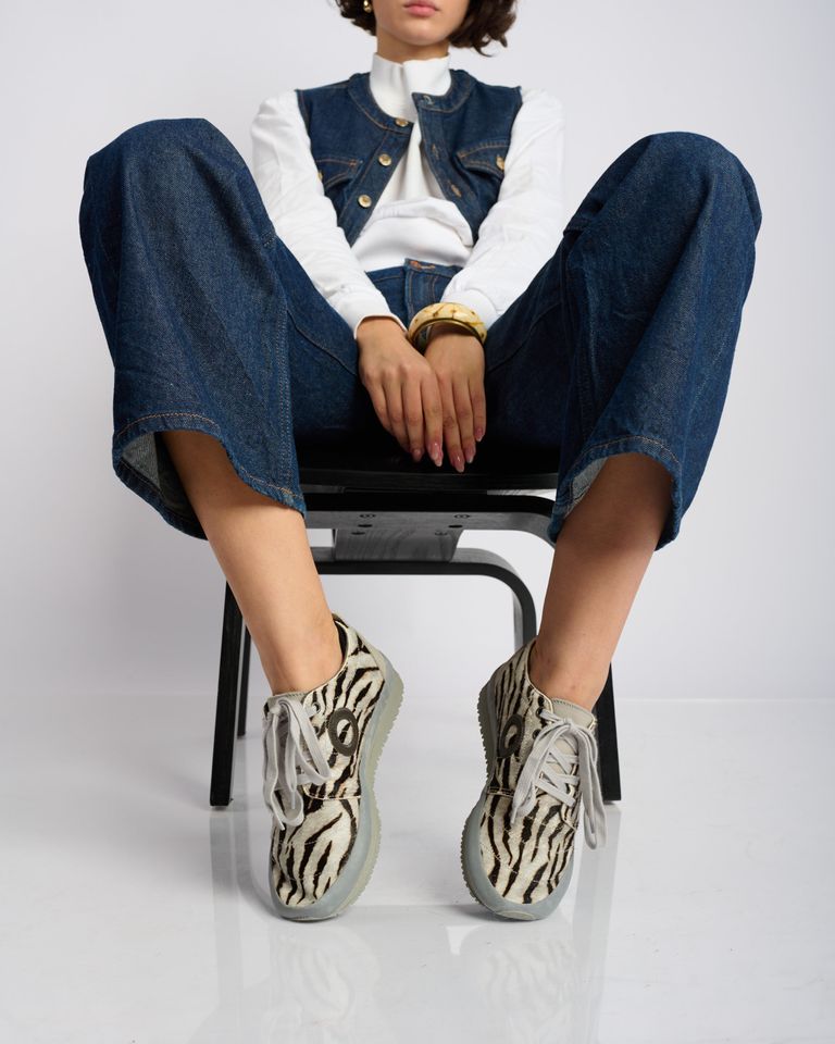 נעלי נשים - Aro - סניקרס עם הדפס JAQ - זברה1