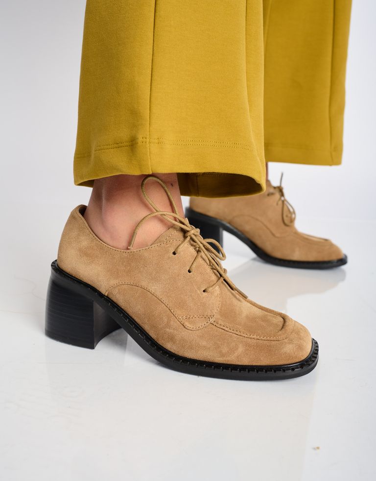 נעלי נשים - Jeffrey Campbell - נעלי זמש עם עקב DEMITRI - חום בהיר3