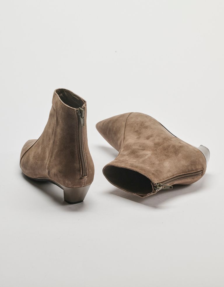 נעלי נשים - Jeffrey Campbell - מגפוני זמש MISTRESS - אפור חום4