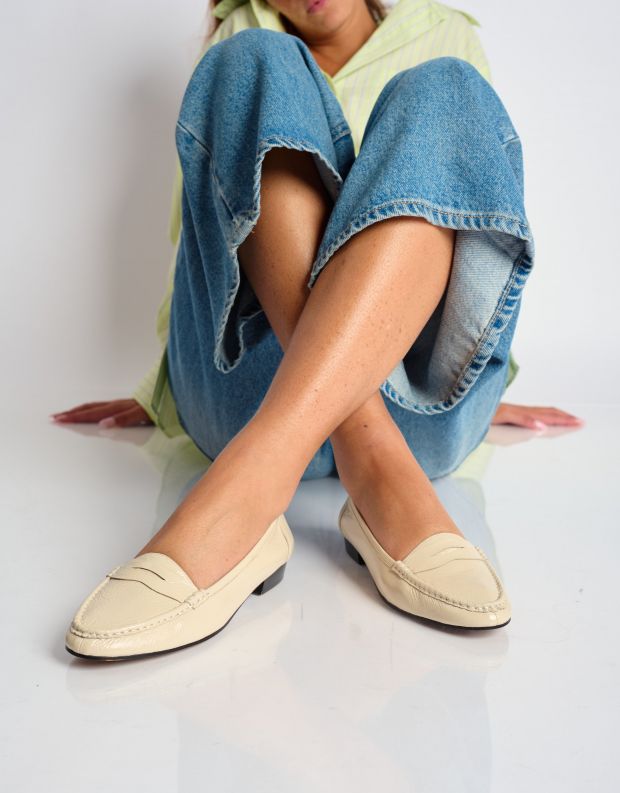 נעלי נשים - Jeffrey Campbell - מוקסינים מעור OLD SOUL - אופוויט