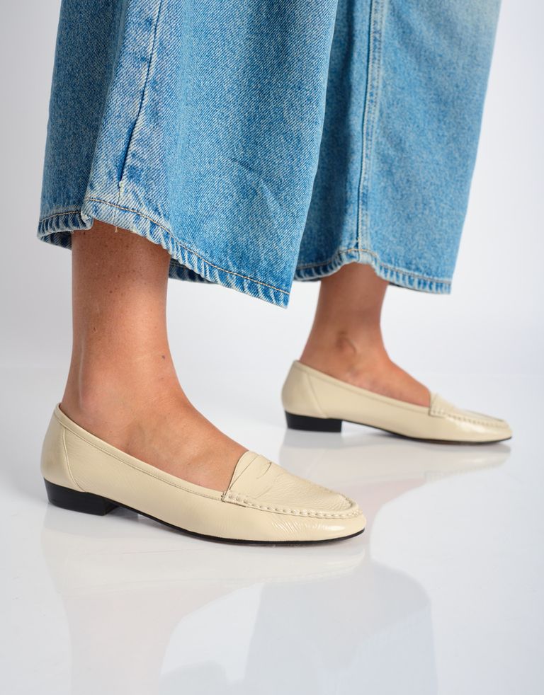 נעלי נשים - Jeffrey Campbell - מוקסינים מעור OLD SOUL - אופוויט4