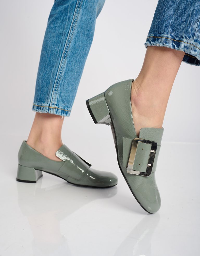 נעלי נשים - Jeffrey Campbell - נעליי לק עם אבזם PROCTOR - אפור