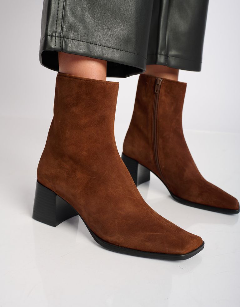 נעלי נשים - Jeffrey Campbell - מגפוני זמש SLIQUE - חום2