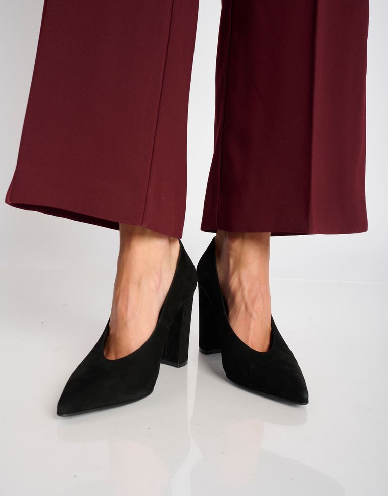 נעלי נשים - Jeffrey Campbell - נעלי סירה עם עקב SPECTRE - שחור4