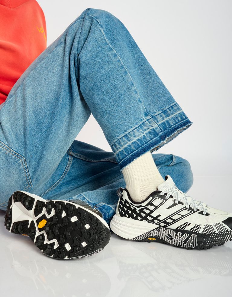 נעלי גברים - Hoka - סניקרס SPEEDGOAT - לבן   שחור3