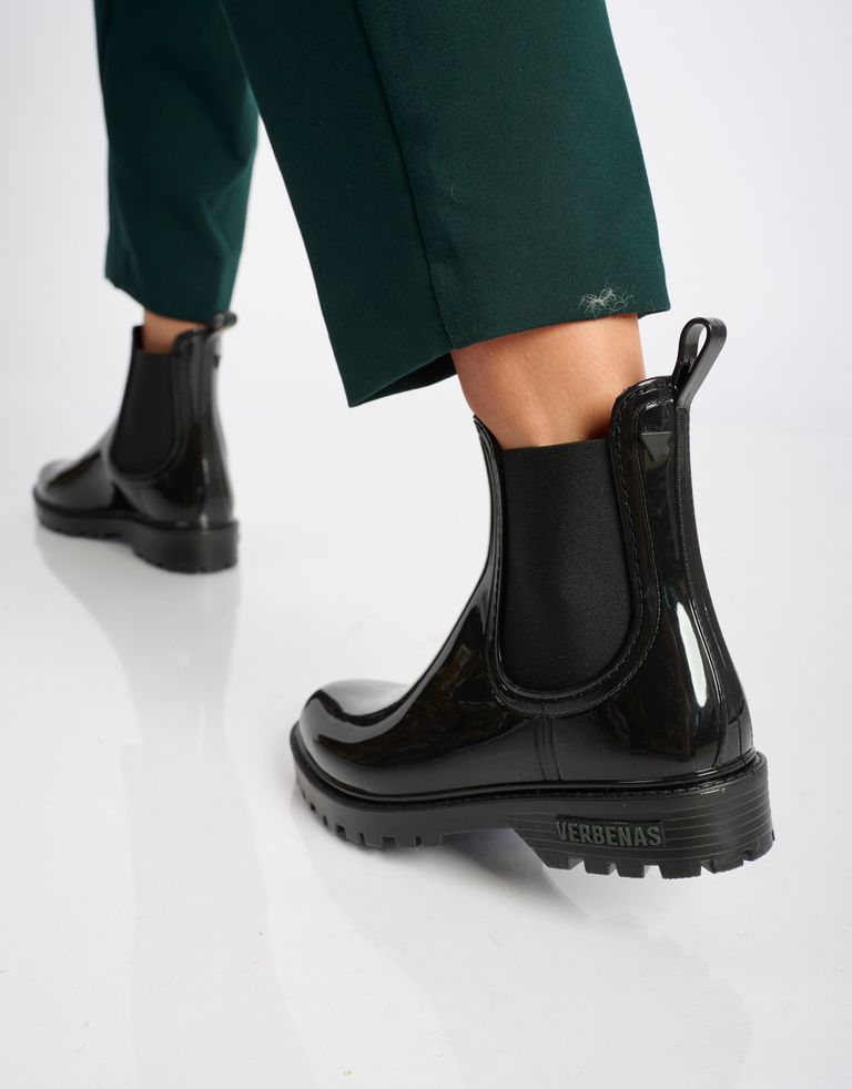 נעלי נשים - Verbenas - מגפוני גומי GAUDI לק - שחור4