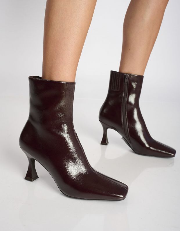 נעלי נשים - Jeffrey Campbell - מגפוני עקב CHEKMATE - חום