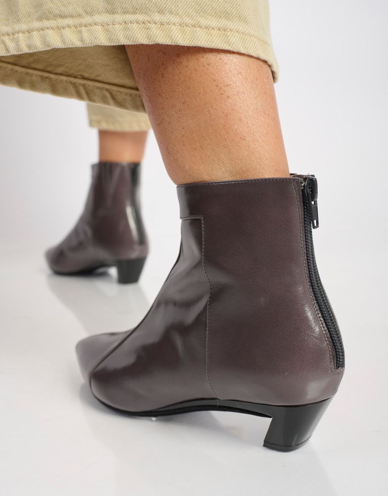 נעלי נשים - Jeffrey Campbell - מגפוני עור MISTRESS - אפור3