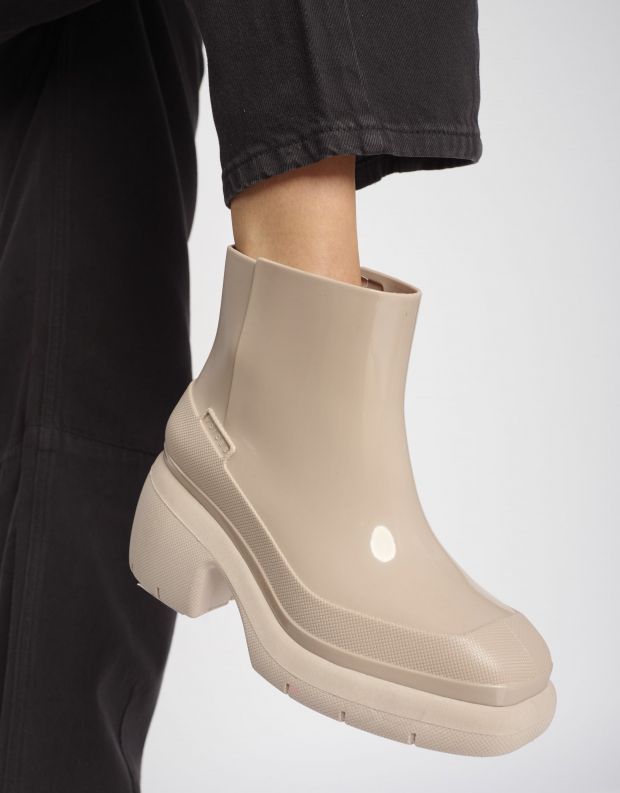 נעלי נשים - voices - מגפוני גומי STROKE - בז'