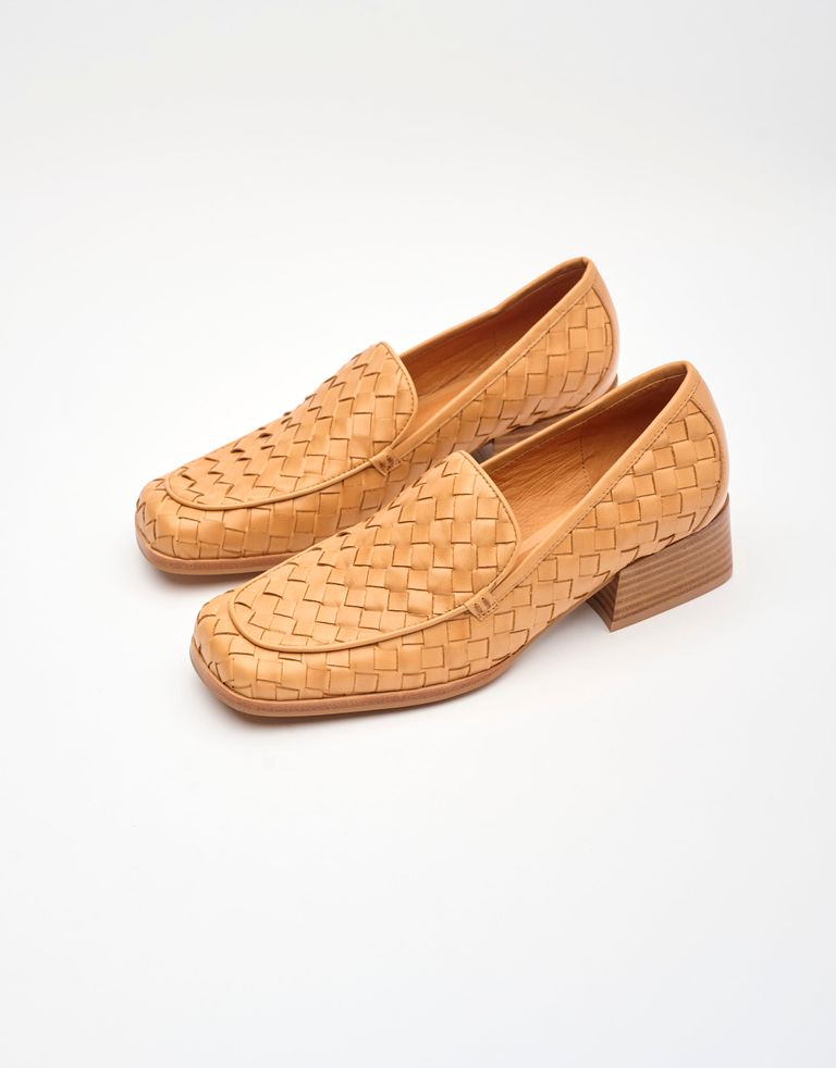 נעלי נשים - Jeffrey Campbell - מוקסינים קלועים BRODRIC - ניוד2