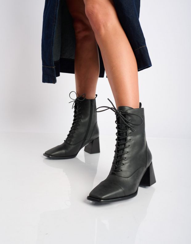 נעלי נשים - Jeffrey Campbell - מגפונים עם עקב WESTLYN - שחור