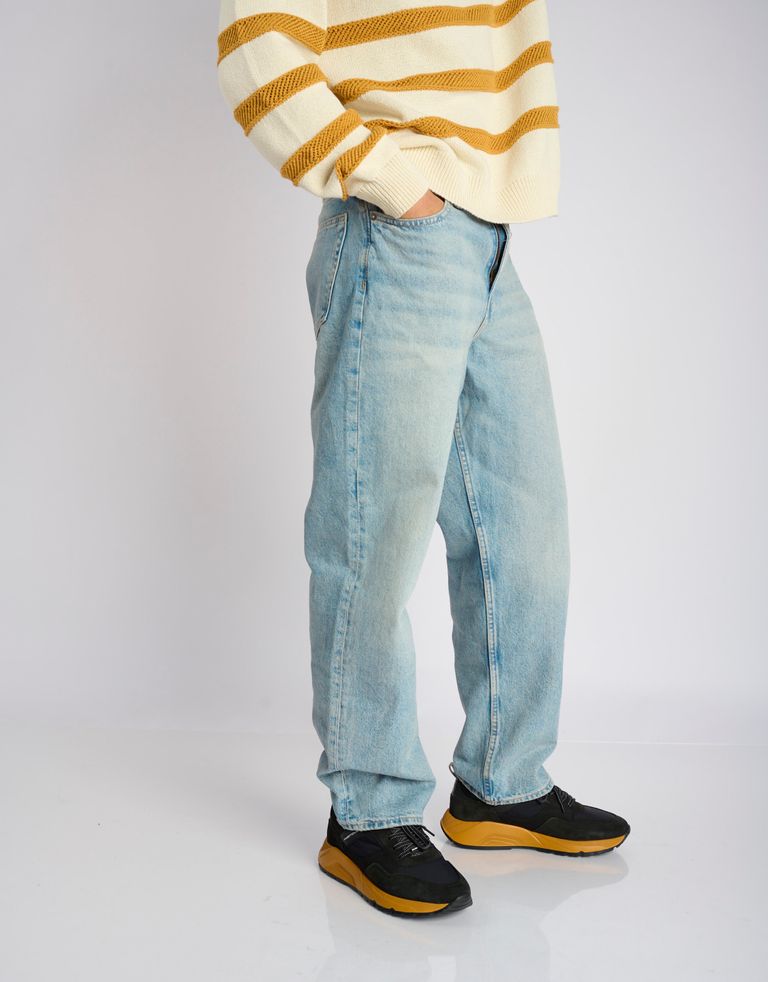 נעלי גברים - Ambitious - סניקרס זמש ובד STRIDER - שחור כתום2