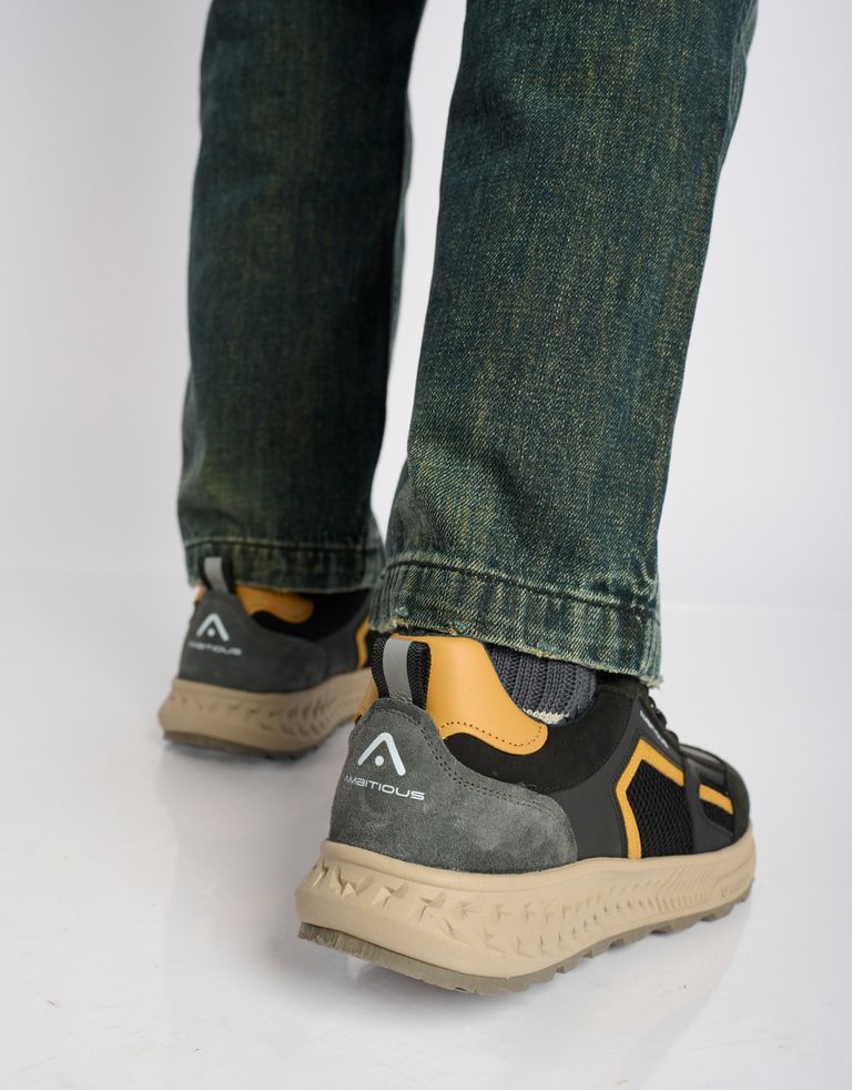 נעלי גברים - Ambitious - סניקרס עור ובד VENTURE - שחור כתום4