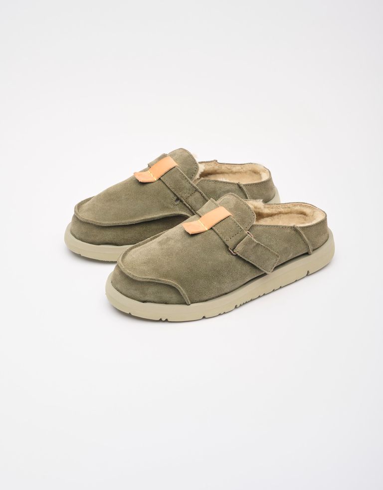 נעלי גברים - Satorisan - כפכפי זמש  UWABAKI - חאקי1