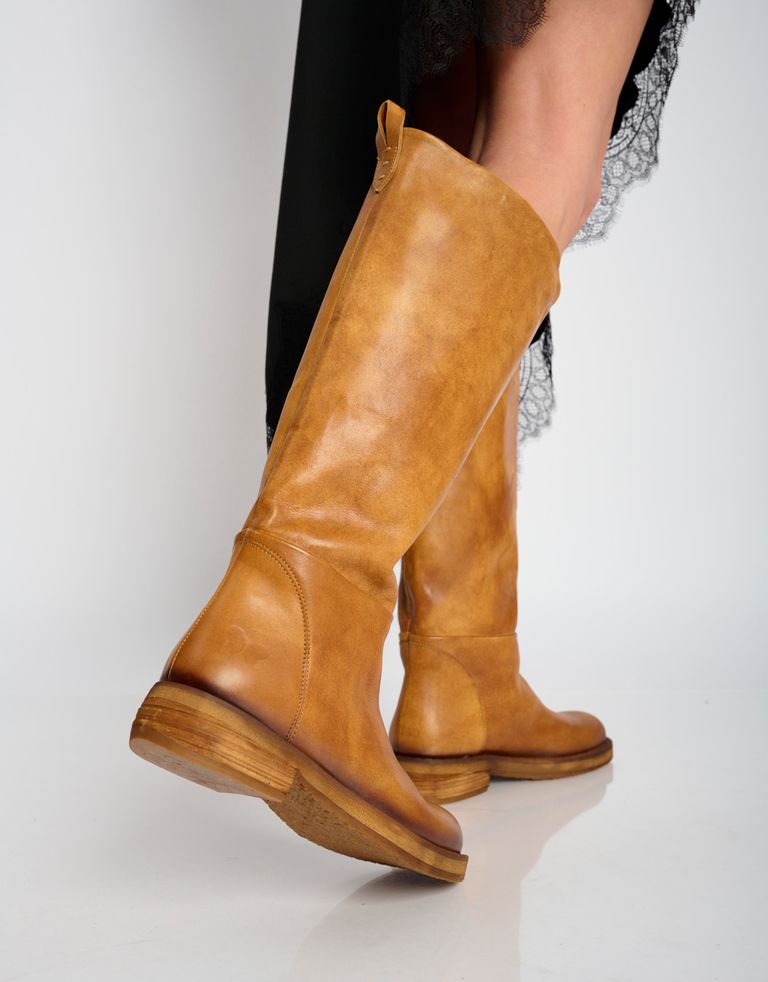 נעלי נשים - Felmini - מגפי עור CATRIN - קאמל3