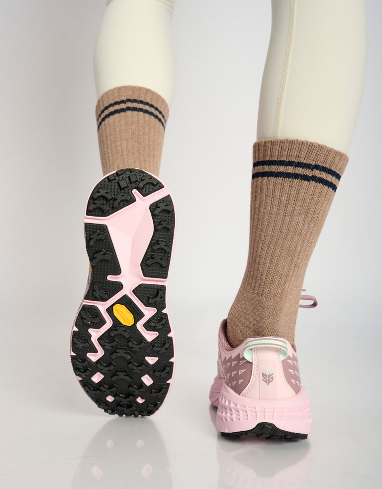 נעלי נשים - Hoka - סניקרס 2 SPEEDGOAT - ורוד2