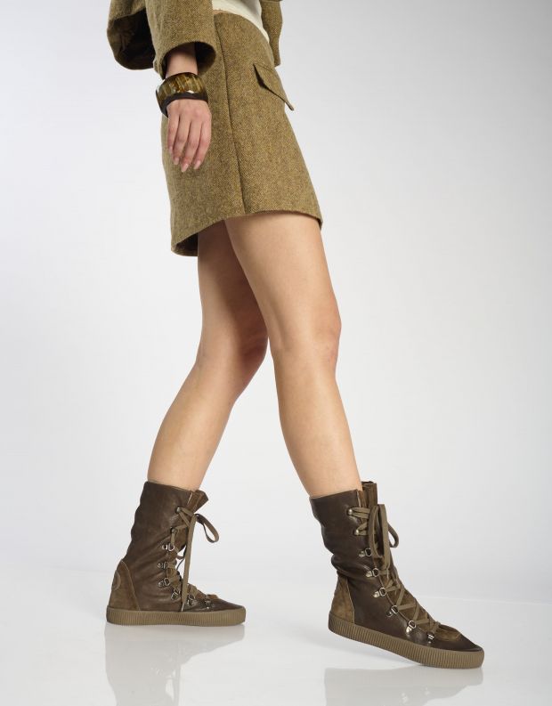 נעלי נשים - Aro - מגפיים עם שרוכים NOELLE - חום כהה