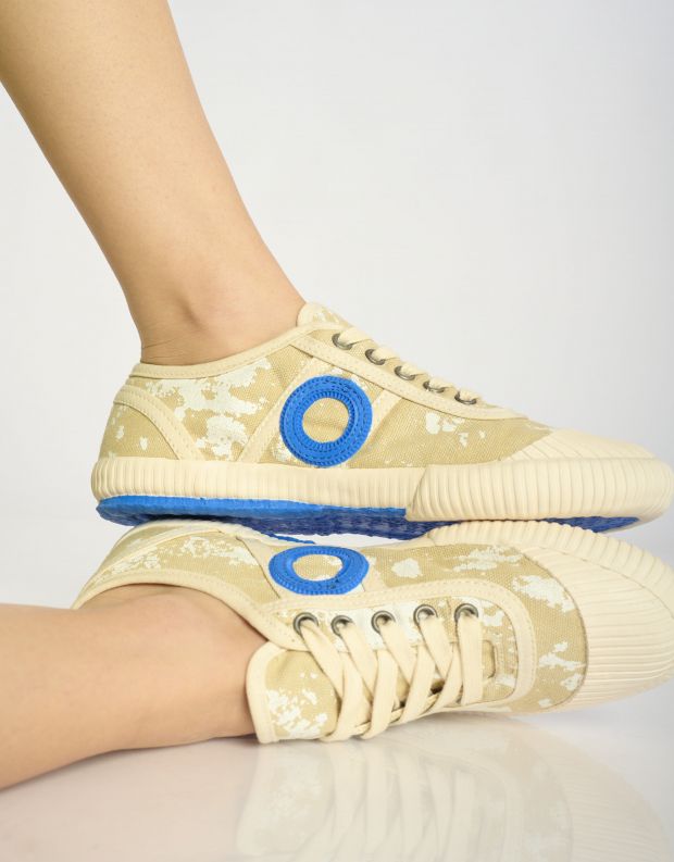 נעלי נשים - Aro - סניקרס בד CHARLIE C - בז'