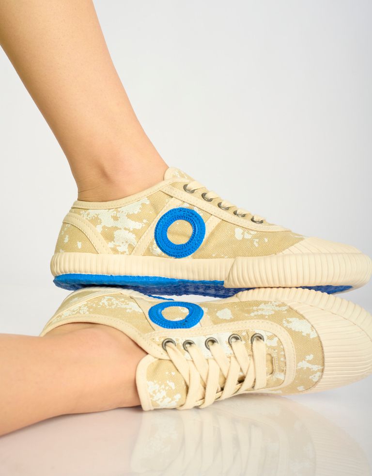 נעלי נשים - Aro - סניקרס בד CHARLIE C - בז'1