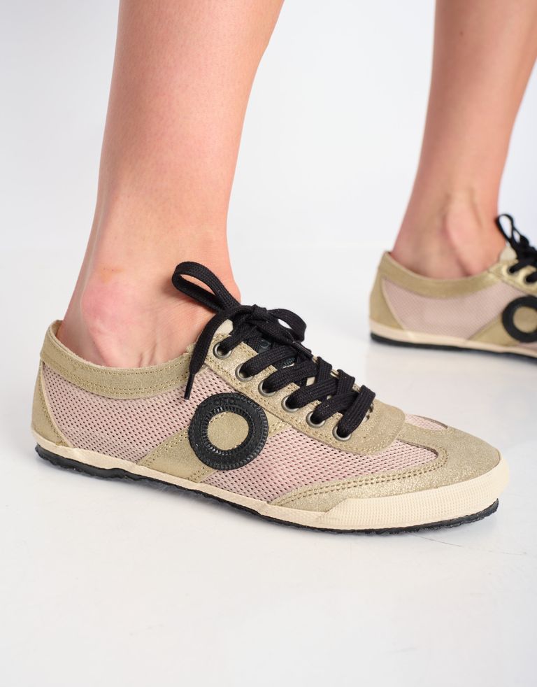 נעלי נשים - Aro - סניקרס JOANETA מבריקות - פלטינה2