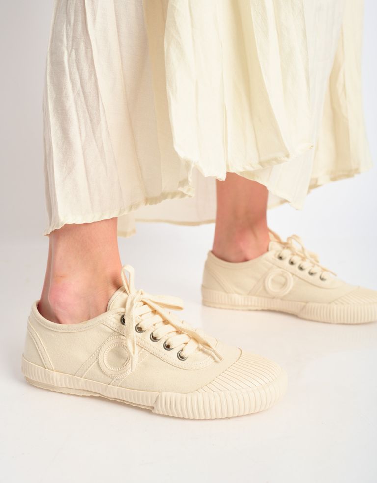 נעלי נשים - Aro - סניקרס בד CHARLIE B - אופוויט4