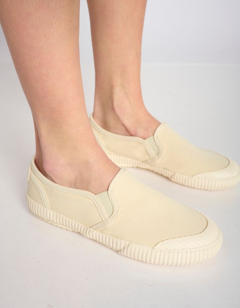 נעלי נשים - Aro - סליפ און  טבעוני  CHARLIE - אופוויט3