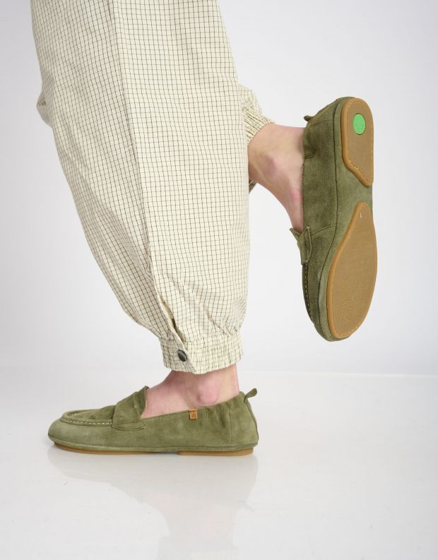 נעלי נשים - El Naturalista - מוקסינים מזמש ESSENSE - זית