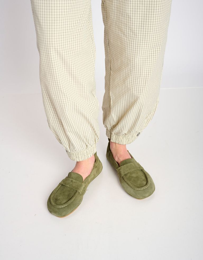 נעלי נשים - El Naturalista - מוקסינים מזמש ESSENSE - זית3