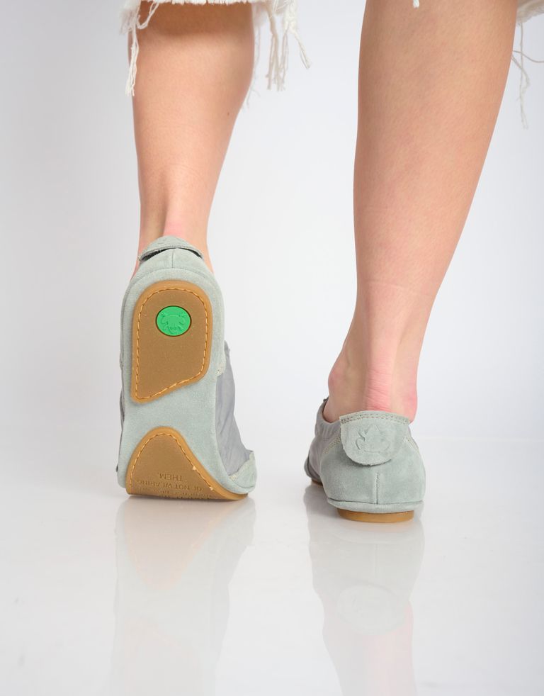 נעלי נשים - El Naturalista - סניקרס ניילון וזמש ESSENS - תכלת4