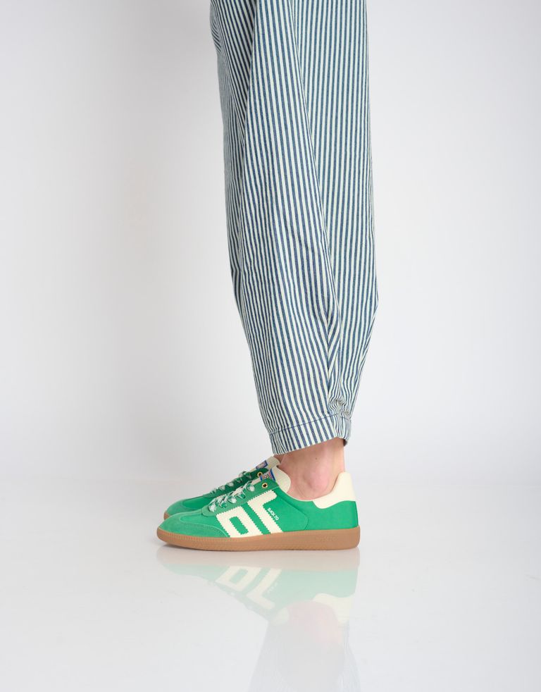 נעלי נשים - BACK 70 - סהיקרס בד וזמש GHOST - ירוק1