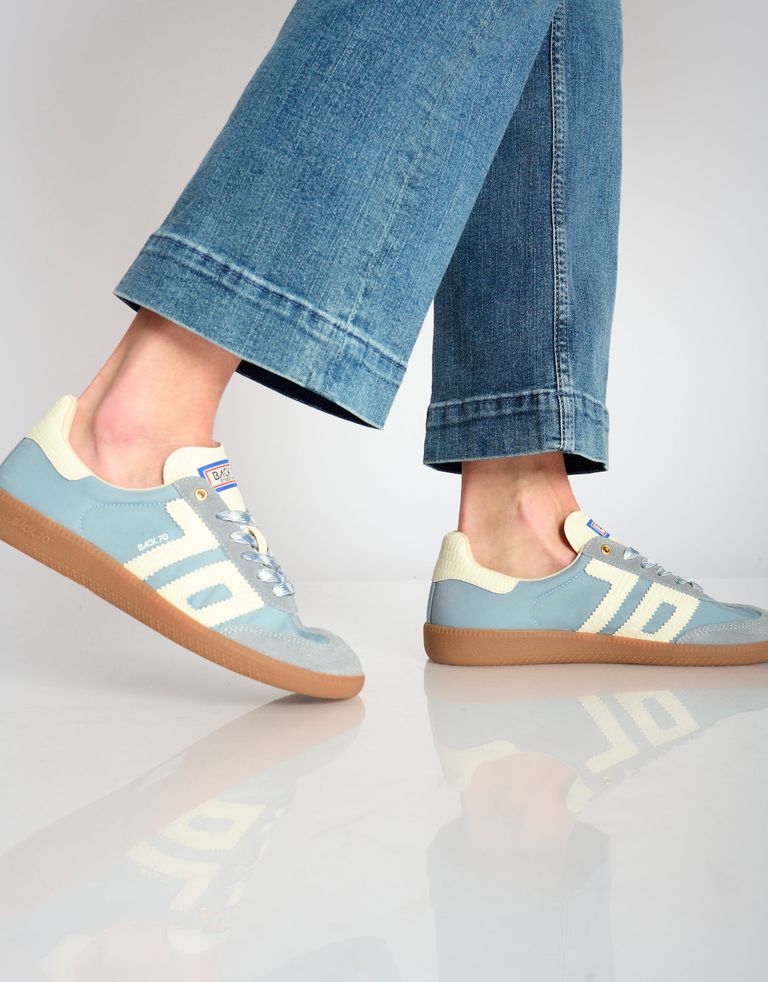 נעלי נשים - BACK 70 - סהיקרס בד וזמש GHOST - תכלת1