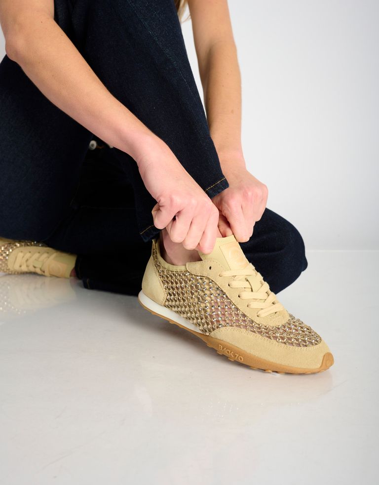 נעלי נשים - BACK 70 - סניקרס PARIS ניטים - בז'1