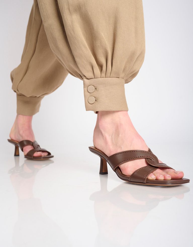 נעלי נשים - Bibi lou - כפכפי עקב MOSS - חום1