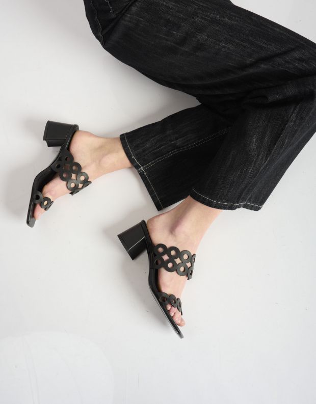 נעלי נשים - Bibi lou - כפכפי עקב ORIBU - שחור