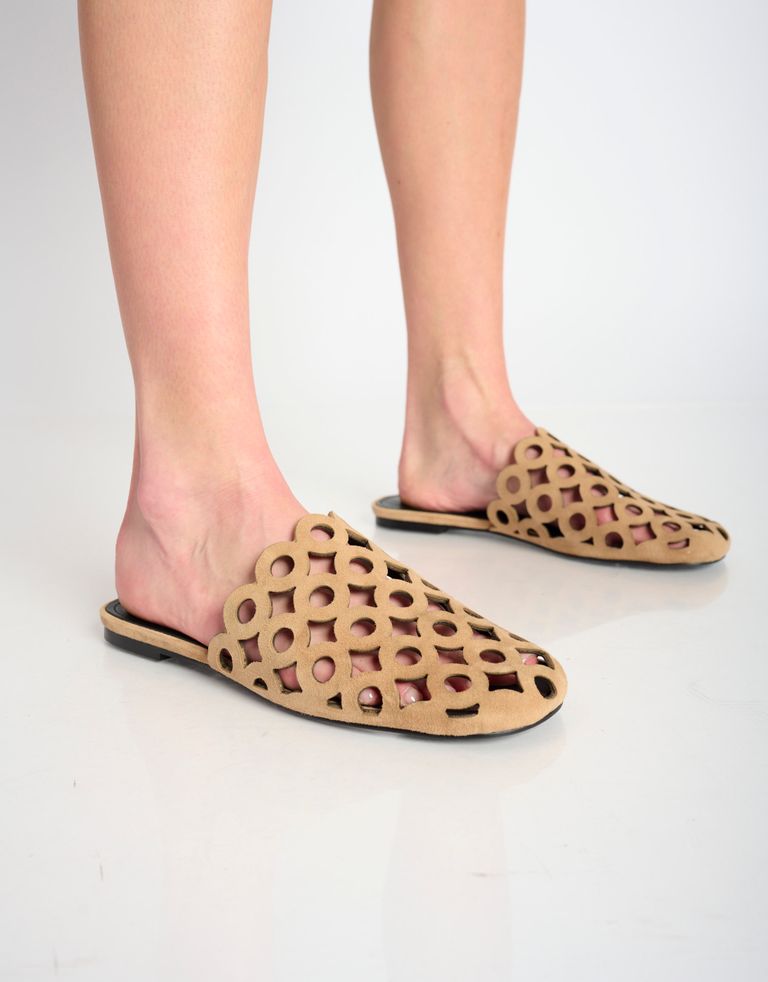 נעלי נשים - Bibi lou - כפכפי מיולז מזמש ORIBU - בז'3