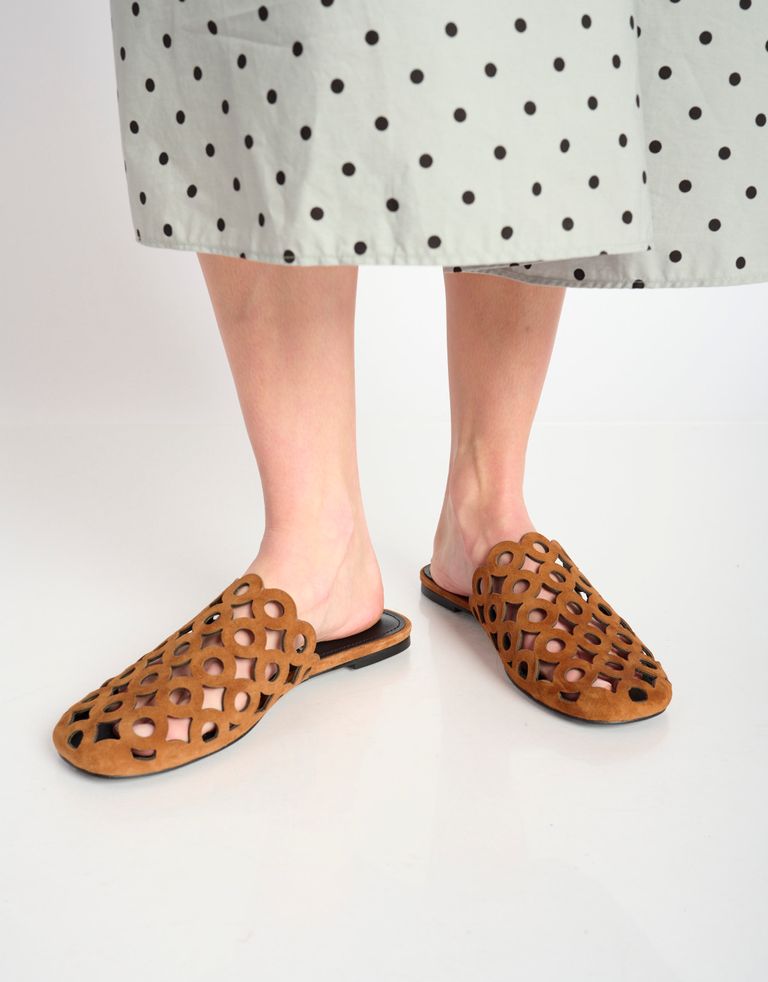 נעלי נשים - Bibi lou - כפכפי מיולז מזמש ORIBU - חום בהיר3