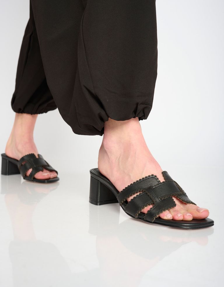 נעלי נשים - Bibi lou - כפכפי עקב HOLLY - שחור1